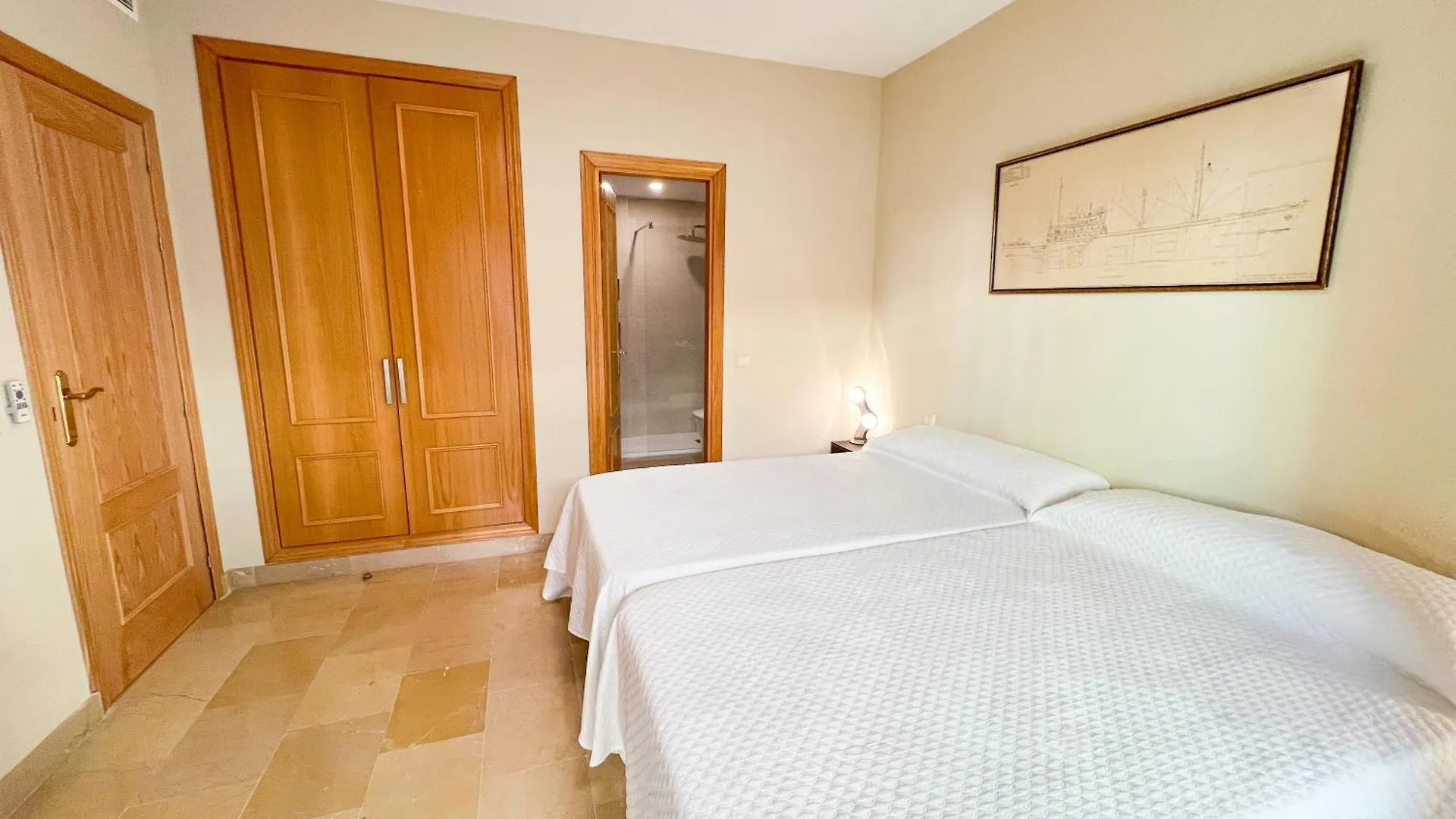 Apartment In San Pedro De Alcantara-Marbella With Private Parking