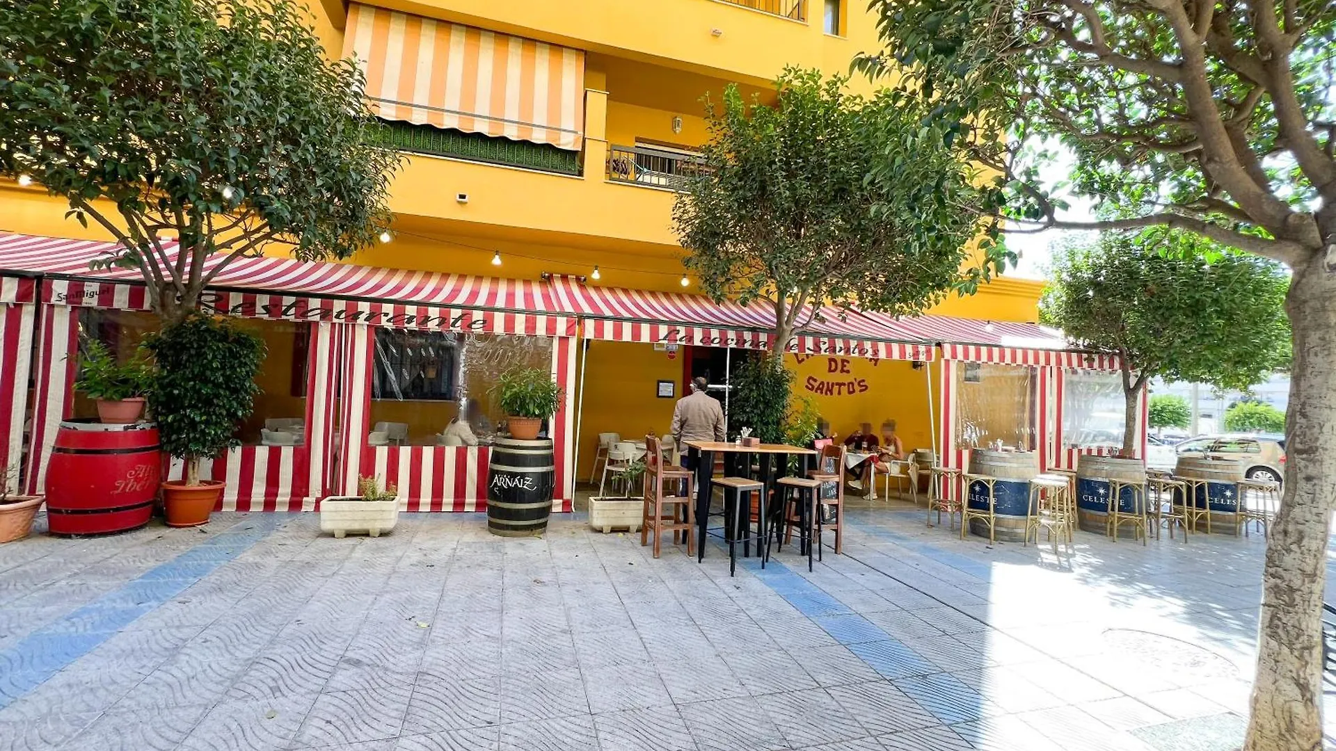 Apartment In San Pedro De Alcantara-Marbella With Private Parking